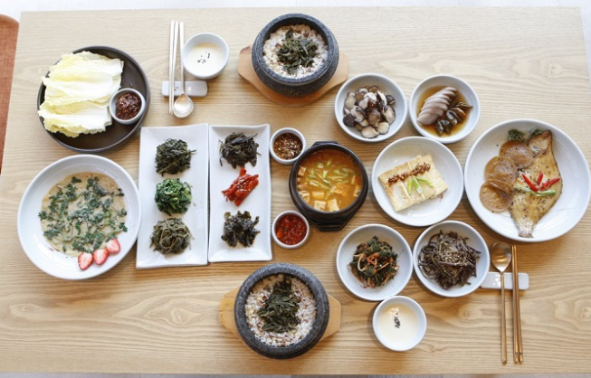 韩国更严格的社交距离政策推动餐具需求激增